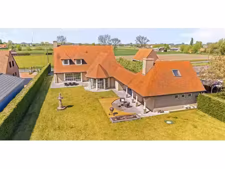 villa à vendre à kruishoutem pour € 895.000 avec 6 chambres à coucher