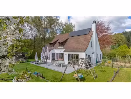 villa à vendre à couture-saint-germain pour € 985.000 avec 4 chambres à coucher