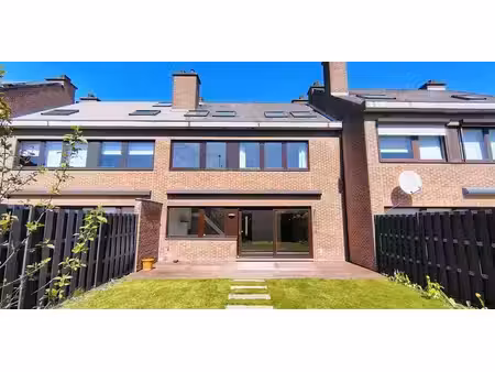 sous option - maison à louer à sint-stevens-woluwe avec 6 chambres à coucher