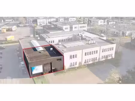 bâtiment d’entreprise à vendre à zellik pour € 575.000