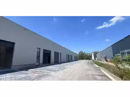 bâtiment d’entreprise à vendre à genk pour € 553.500