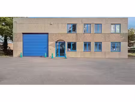 bâtiment d’entreprise à louer à geraardsbergen pour € 3.500