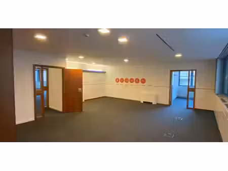 bureau à louer à hasselt pour € 1.000