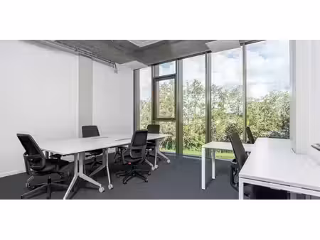 bureau à louer à kortrijk pour € 4.526
