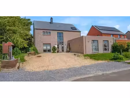 hôtel à vendre à clermont pour € 599.000 avec 7 chambres à coucher