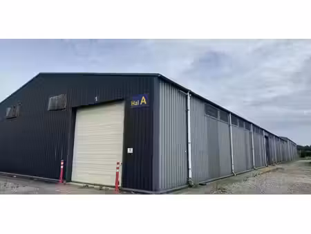 entrepôt à louer à nieuwerkerken pour € 1.125