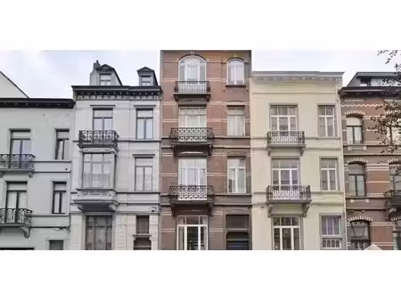 bien commercial à vendre à ixelles pour € 1.250.000 avec 5 chambres à coucher