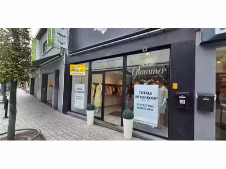 bien commercial à louer à geel pour € 1.200