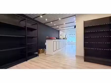bien commercial à louer à tournai pour € 850