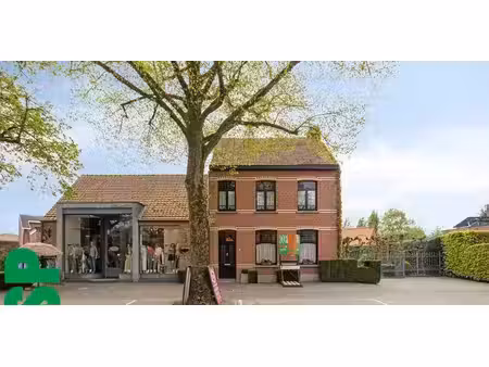 usage mixte à vendre à lille pour € 545.000 avec 3 chambres à coucher