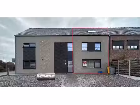 maison à louer à mol pour € 1.100 avec 3 chambres à coucher