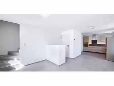 duplex à louer à haversin pour € 690 avec 1 chambre à coucher