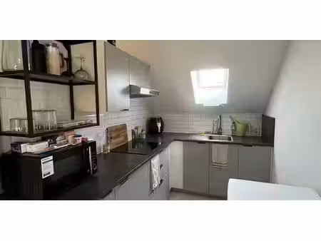 penthouse à louer à spalbeek pour € 650 avec 1 chambre à coucher