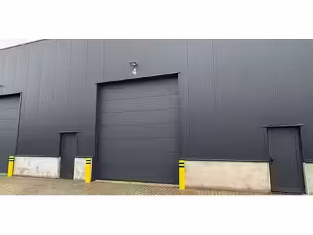 bâtiment d’entreprise à louer à genk pour € 1.200