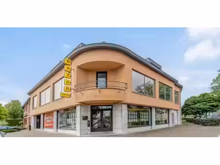 bâtiment d’entreprise à vendre à genk pour € 1.295.000