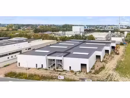 bâtiment d’entreprise à louer à evergem pour € 4.770