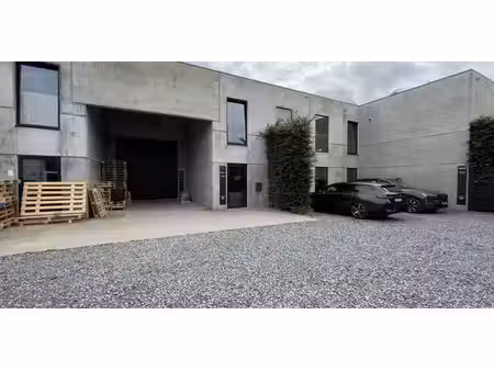 bâtiment d’entreprise à louer à gavere pour € 4.200