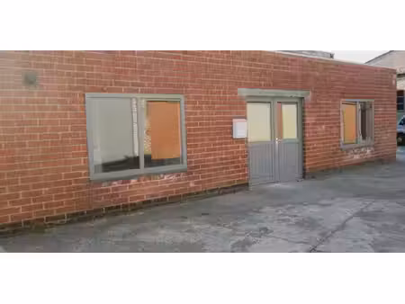 bâtiment d’entreprise à louer à izegem pour € 675