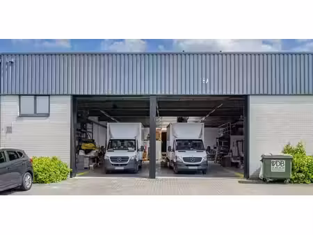 bâtiment d’entreprise à vendre à zandhoven pour € 1.300.000