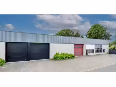 bâtiment d’entreprise à vendre à zandhoven pour € 1.400.000