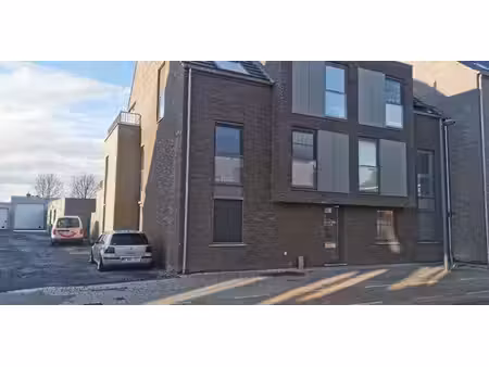 appartement à louer à zwevezele pour € 750 avec 2 chambres à coucher