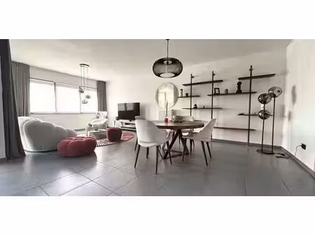 penthouse à louer à zaventem pour € 2.950 avec 4 chambres à coucher