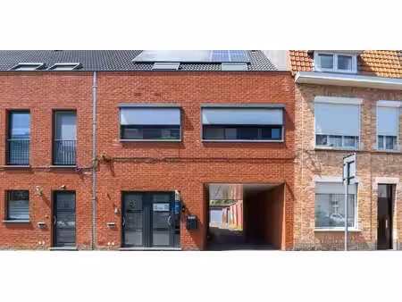bureau à louer à sint-andries pour € 625