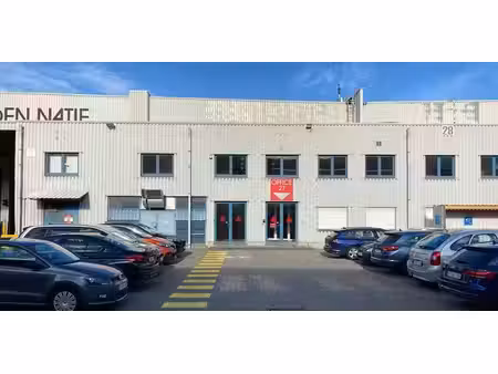 bureau à louer à desteldonk pour € 3.563