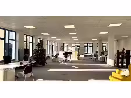 bureau à louer à kuurne pour € 3.325