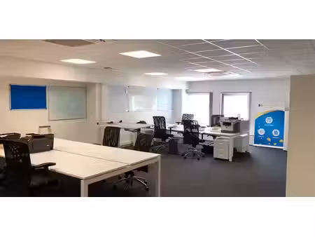 bureau à louer à lochristi pour € 4.000