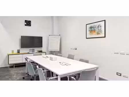 bureau à louer à lummen pour € 4.829