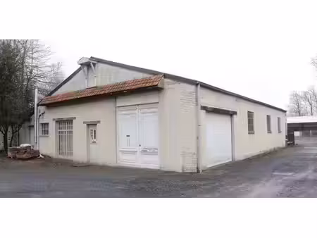 entrepôt à louer à ardooie pour € 600