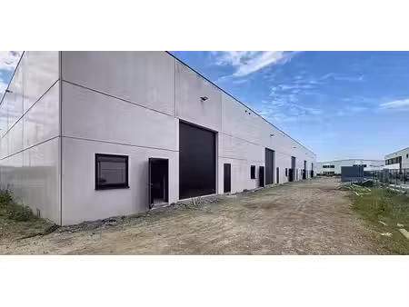 entrepôt à louer à evergem pour € 3.200