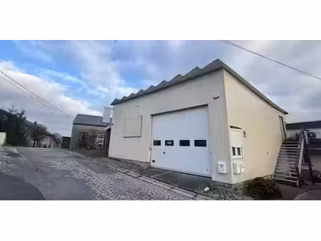 entrepôt à louer à herbeumont pour € 650