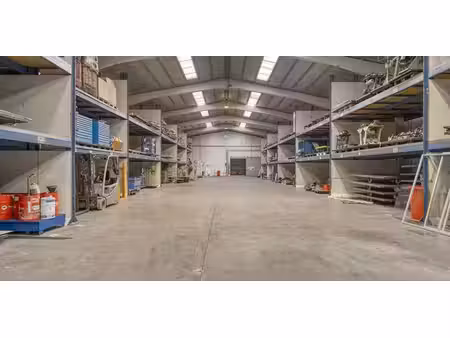 entrepôt à louer à kuurne pour € 5.000