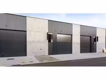 entrepôt à louer à pittem pour € 630