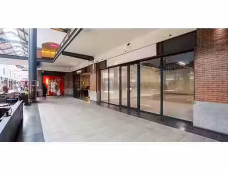 bâtiment commercial à louer à antwerpen pour € 2.833