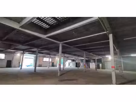 bâtiment commercial à louer à merksem pour € 3.250