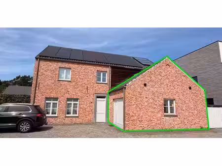 bâtiment commercial à louer à balen pour € 650