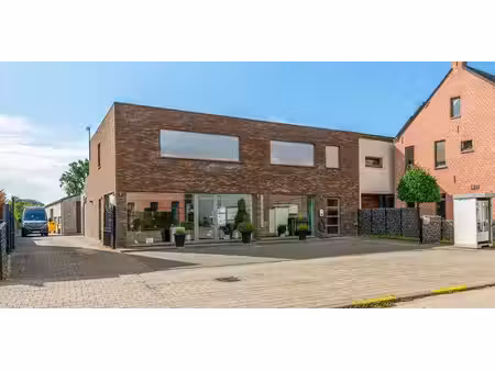 bâtiment commercial à vendre à bornem pour € 1.849.000 avec 2 chambres à coucher
