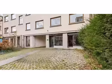 bien commercial à louer à ixelles pour € 1.200