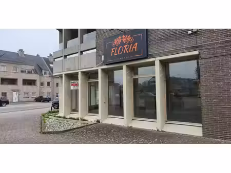 bien commercial à louer à oostham pour € 1.150