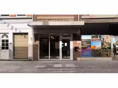 bien commercial à louer à maaseik pour € 750