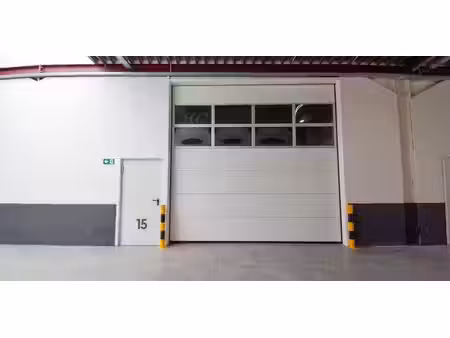 bâtiment d’entreprise à louer à boorsem pour € 675