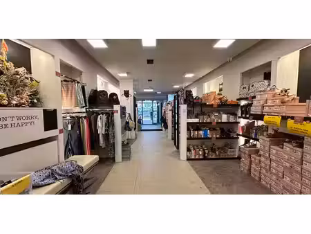 bâtiment commercial à louer à mortsel pour € 3.200