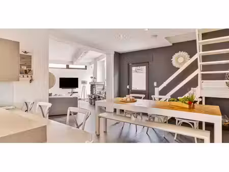 bâtiment commercial à vendre à sint-pieters-leeuw pour € 1.250.000