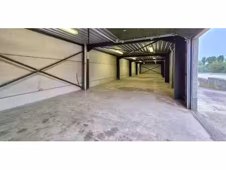 bâtiment commercial à louer à thimister pour € 1.200