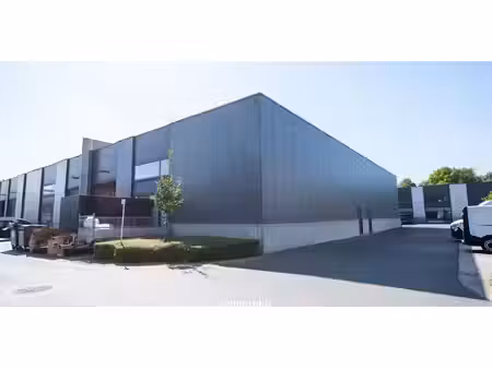 entrepôt à louer à wielsbeke pour € 1.250