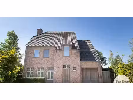 sous option - villa à vendre à mere avec 4 chambres à coucher