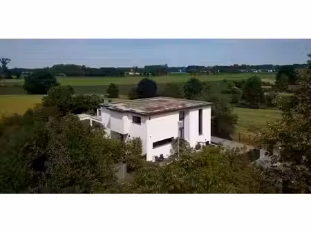 villa à vendre à leut pour € 1.250.000 avec 3 chambres à coucher